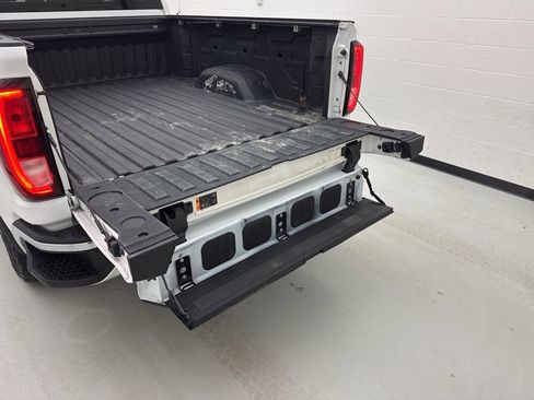 Used 2022 GMC Sierra 2500 SLE w/ SLE Convenience Package image 13