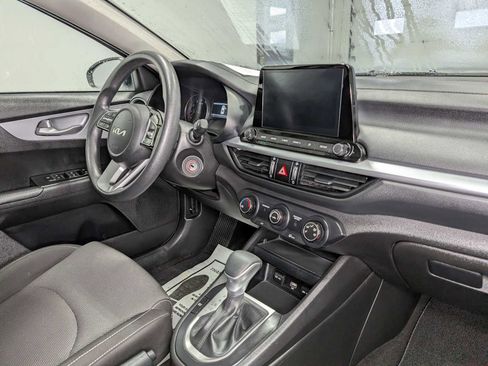 Certified 2023 Kia Forte LXS image 39