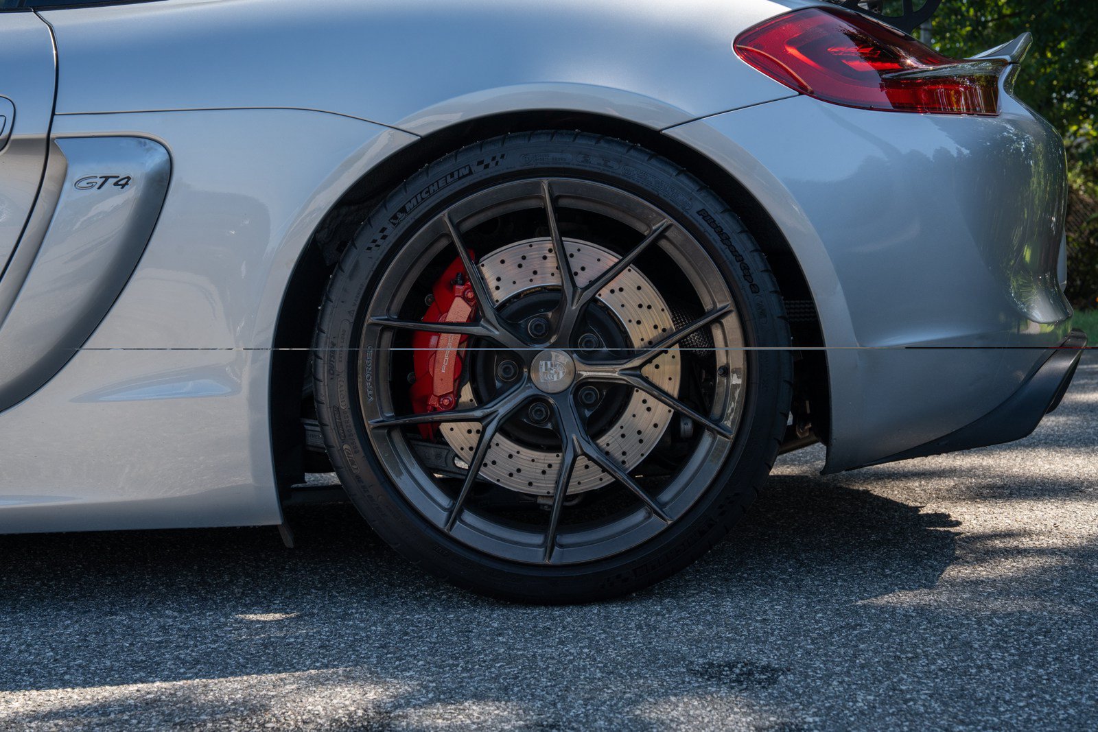 Certified 2016 Porsche Cayman GT4 RWD image 12