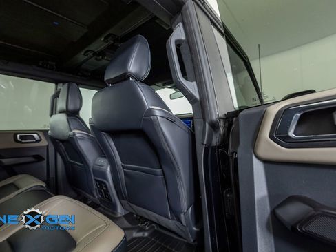 Used 2024 Ford Bronco Wildtrak image 34