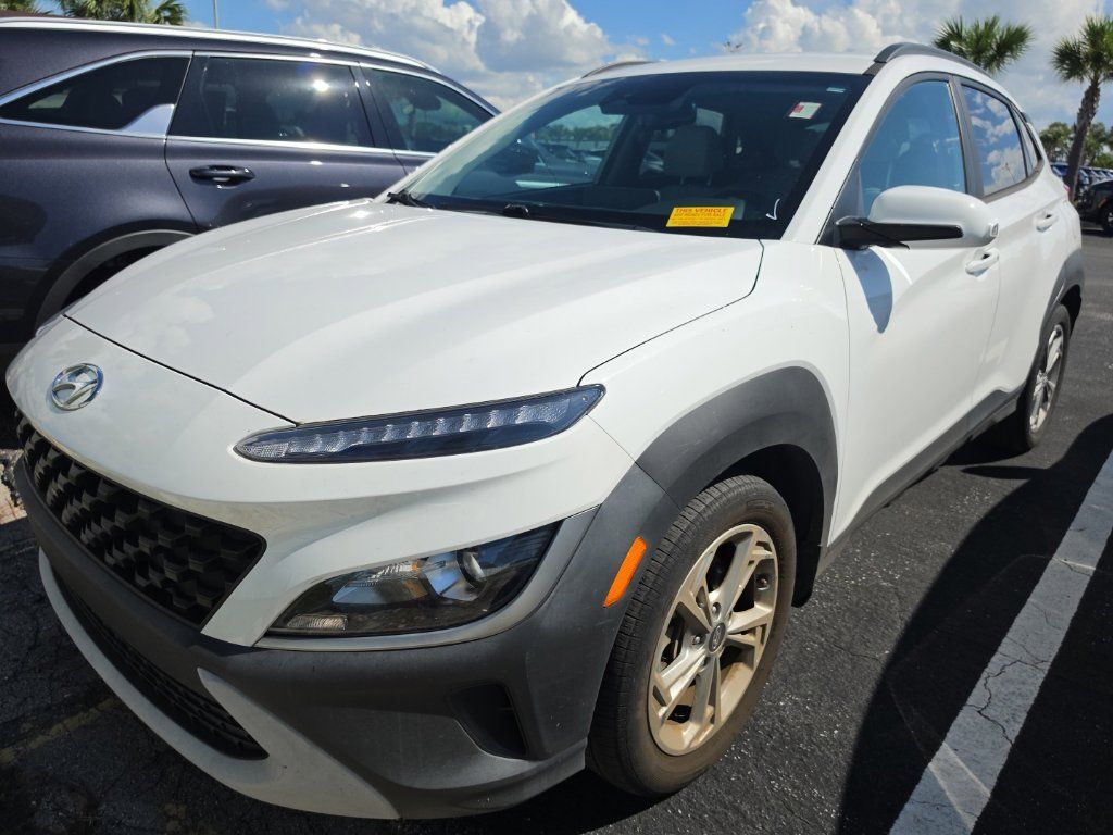 Used 2023 Hyundai Kona SEL w/ Cargo Package AWD/4WD image 4