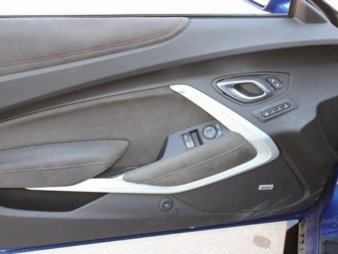 Used 2021 Chevrolet Camaro ZL1 image 20