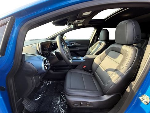 New 2026 Chevrolet Equinox EV LT FWD image 9