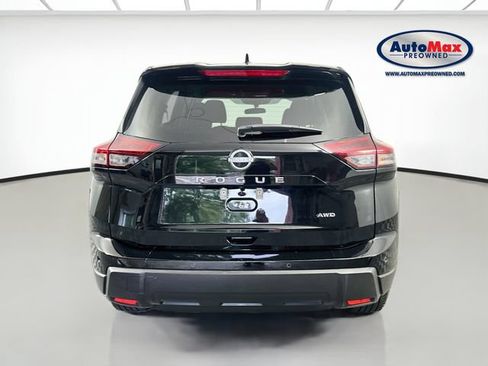 Used 2025 Nissan Rogue SV AWD/4WD image 7