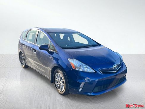Used 2013 Toyota Prius V Three FWD image 5