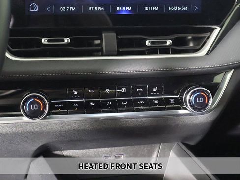 Used 2025 Chevrolet Equinox LT w/ Convenience Package II FWD image 7