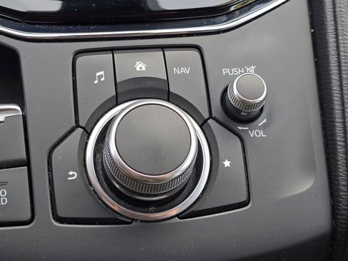 Used 2020 MAZDA CX-5 Touring image 12