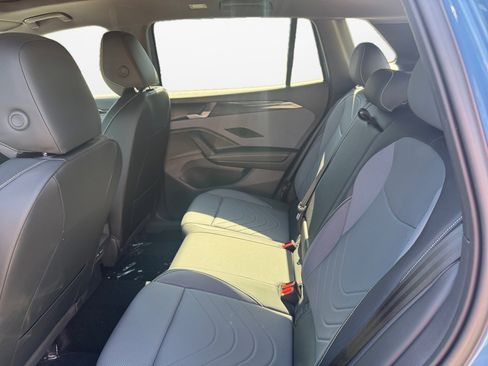 New 2025 Volkswagen Tiguan SE R-Line image 13