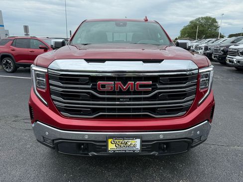 Used 2023 GMC Sierra 1500 SLT w/ SLT Premium Plus Package AWD/4WD image 8