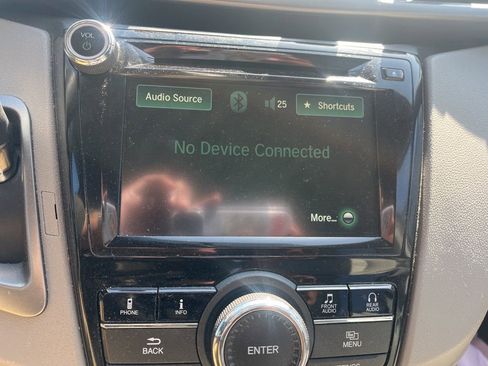 Used 2016 Honda Odyssey SE image 17