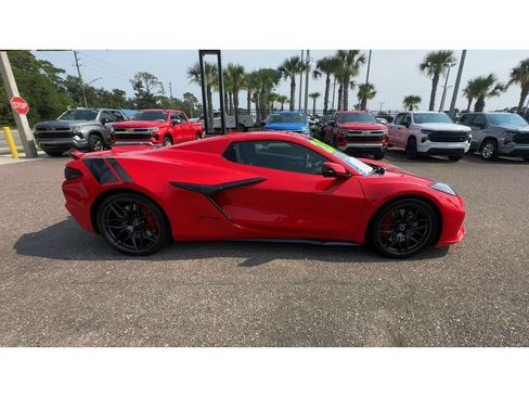 Used 2025 Chevrolet Corvette Z06 RWD image 9