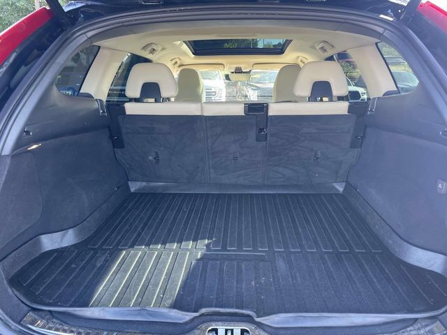 Used 2017 Volvo XC60 T5 Inscription w/ Preferred Option Package AWD/4WD image 10