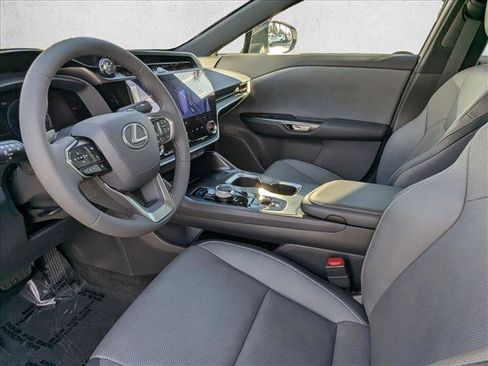Used 2025 Lexus RZ 300e image 15