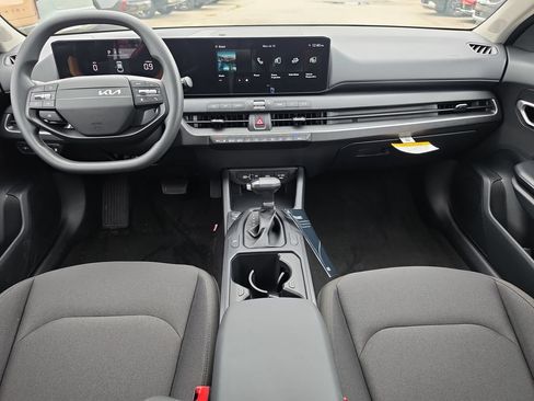 New 2026 Kia K4 FWD image 12