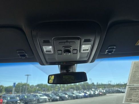 Used 2022 Chevrolet Tahoe LT w/ Luxury Package RWD image 24