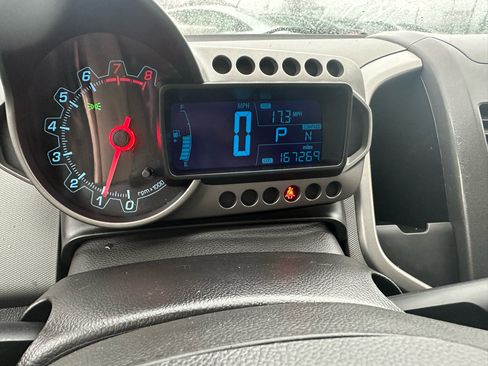 Used 2015 Chevrolet Sonic LT image 16