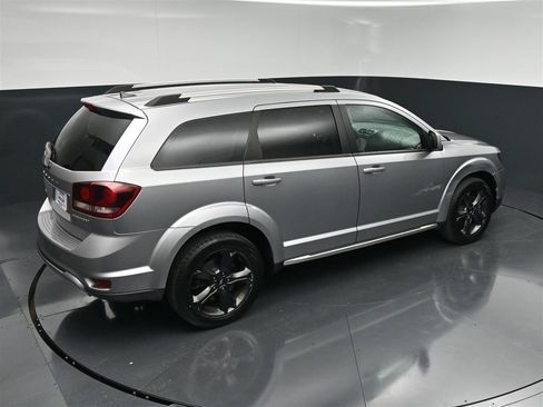 Used 2020 Dodge Journey Crossroad FWD image 24