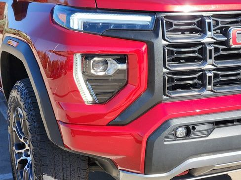 Used 2023 GMC Canyon AT4 w/ Technology Package image 10