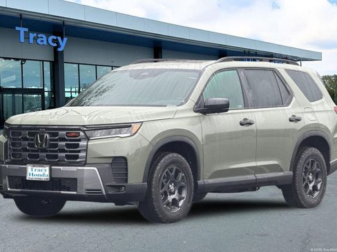 New 2026 Honda Pilot TrailSport image 14