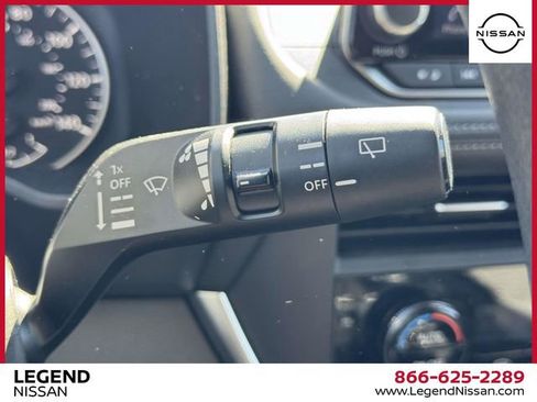 Used 2023 Nissan Rogue SV image 22