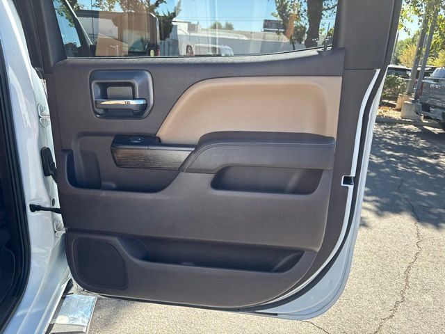Used 2019 GMC Sierra 3500 Denali w/ Duramax Plus Package AWD/4WD image 39