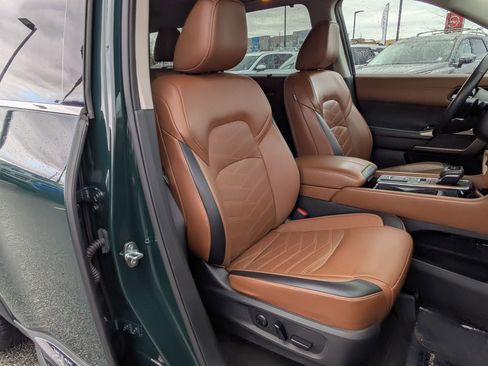 Certified 2023 Nissan Pathfinder Platinum image 39