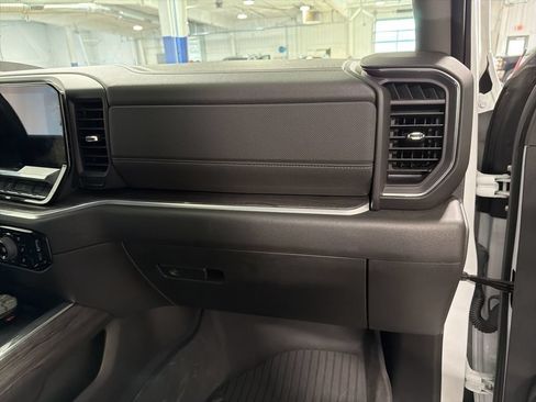 Used 2024 Chevrolet Silverado 3500 LTZ w/ LTZ Convenience Package AWD/4WD image 16