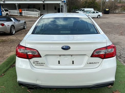 Used 2018 Subaru Legacy 2.5i Premium image 7