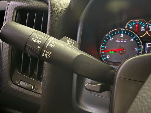 Used 2018 Chevrolet Silverado 1500 LT w/ All Star Edition image 22