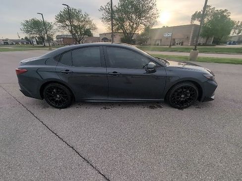 Used 2026 Toyota Camry SE w/ Convenience Package image 2