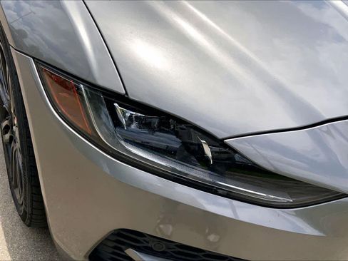 Used 2020 Jaguar XE S RWD image 27