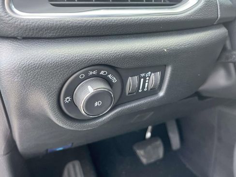 New 2026 Chrysler Pacifica Limited w/ S Appearance Package image 18