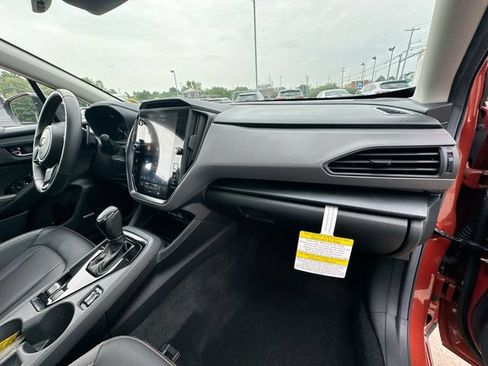 Used 2025 Subaru Crosstrek 2.5i Limited AWD/4WD image 32