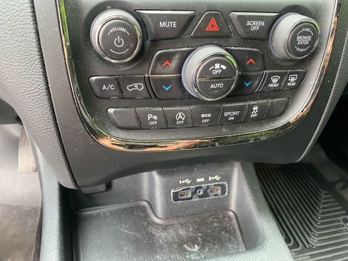 Used 2018 Dodge Durango GT w/ Premium Group AWD/4WD image 18