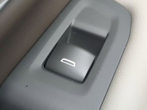 New 2026 GMC Yukon XL Elevation image 37