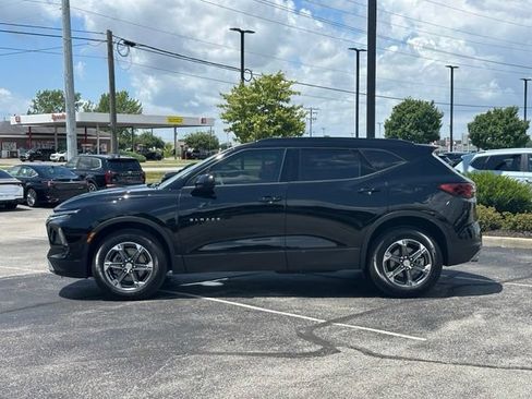 Used 2025 Chevrolet Blazer LT w/ Convenience Package AWD/4WD image 4
