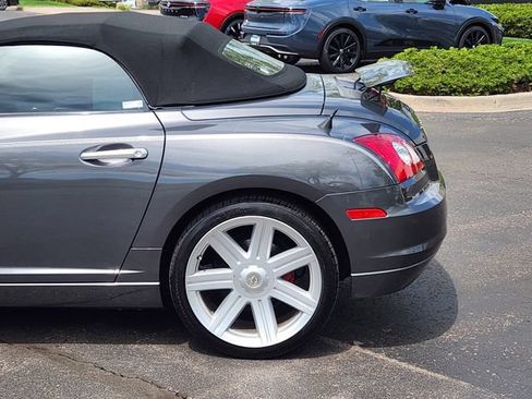 Used 2005 Chrysler Crossfire Limited RWD image 4