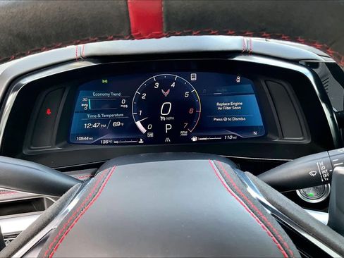 Used 2022 Chevrolet Corvette 3LT w/ Engine Appearance Package image 23