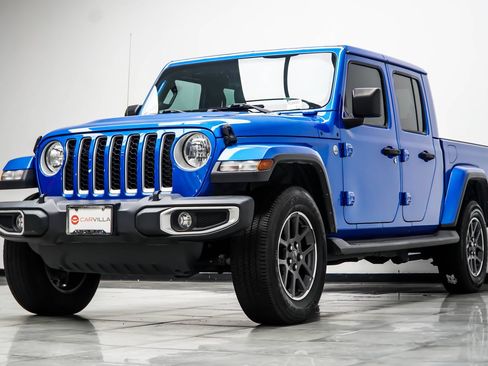Used 2023 Jeep Gladiator Overland w/ Popular Equipment Package AWD/4WD image 9