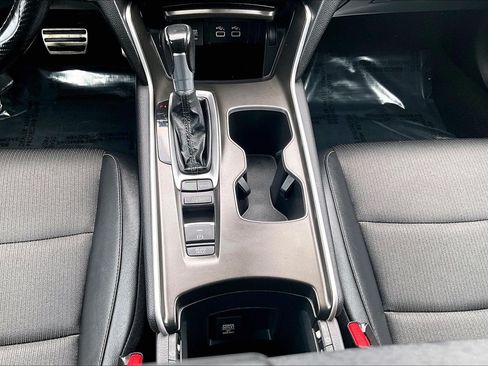 Used 2022 Honda Accord Sport image 30