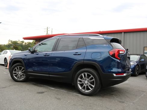 Used 2023 GMC Terrain SLT image 7