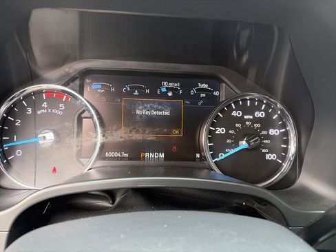 Certified 2022 Ford F250 Lariat w/ Black Appearance Package AWD/4WD image 31