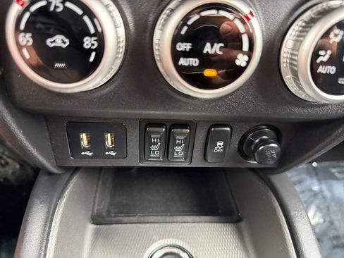 Used 2024 Mitsubishi Outlander Sport SE AWD/4WD image 37