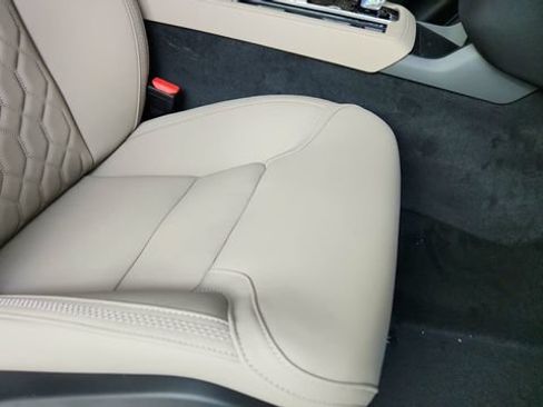 New 2026 Volvo XC90 B5 Core w/ Protection Package Premier AWD/4WD image 36