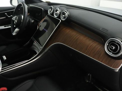 Certified 2026 Mercedes-Benz GLC 300 image 25