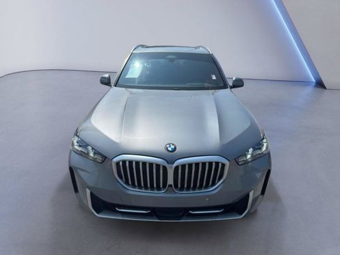 Used 2024 BMW X5 sDrive40i w/ Premium Package RWD image 2