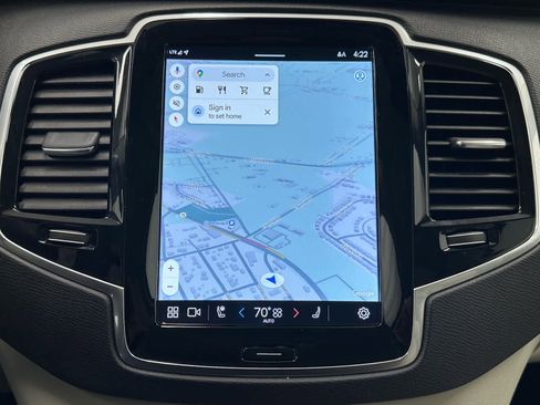 Used 2024 Volvo XC90 B5 Plus w/ Protection Package Premier image 34