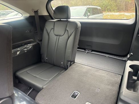 New 2025 Kia Sorento S image 14