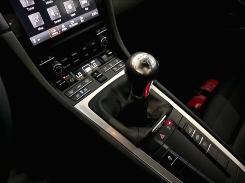 Used 2025 Porsche 718 Cayman S RWD image 20