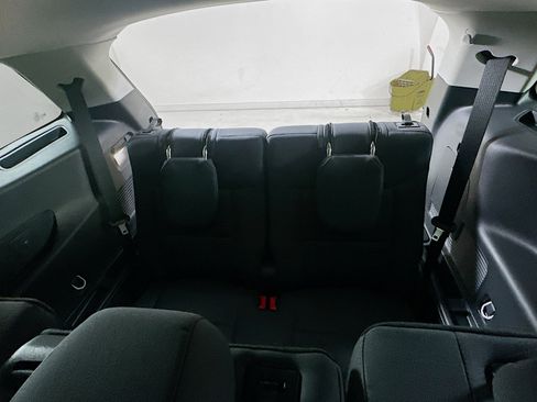 Used 2025 Ford Explorer Active RWD image 29